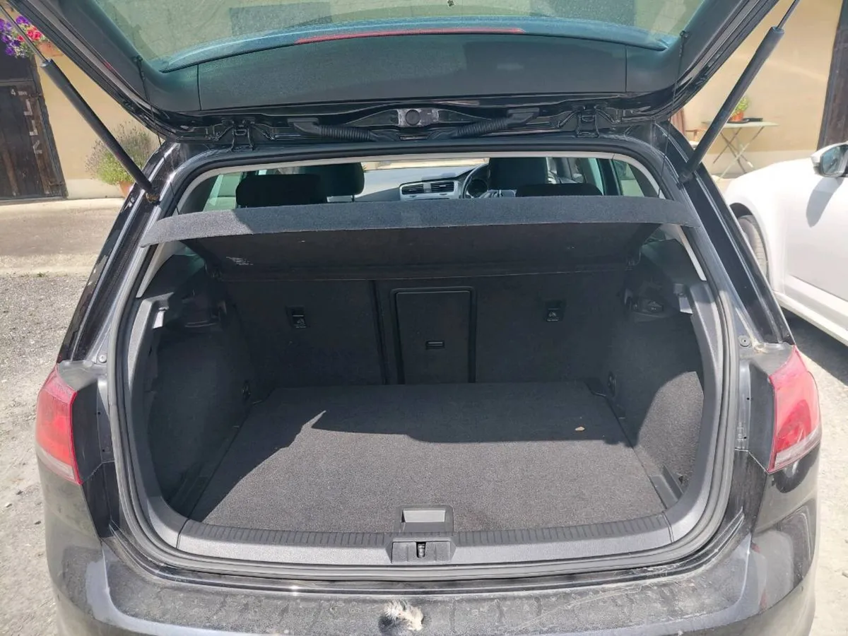 Car - Image 6