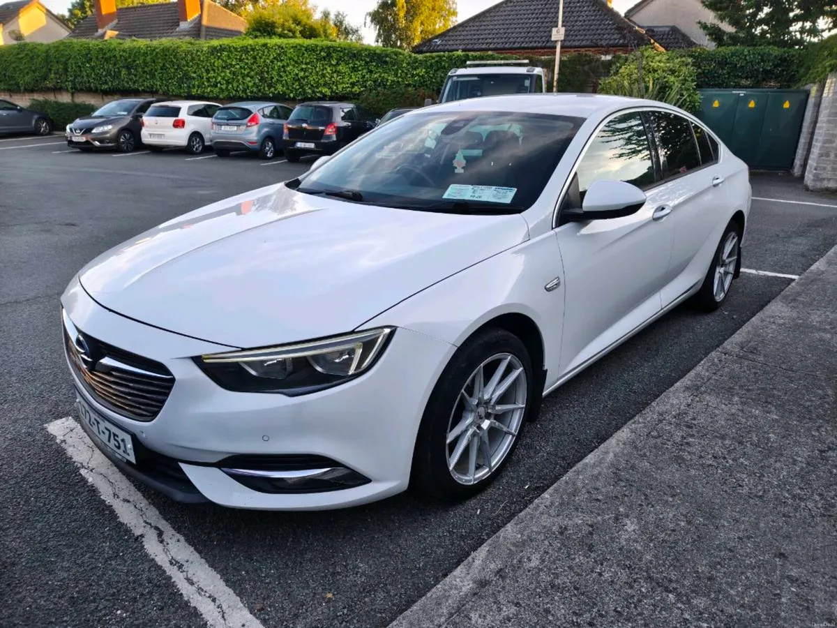 Insignia 1.6diesel 160bhp Fresh Nct low kilometers - Image 1
