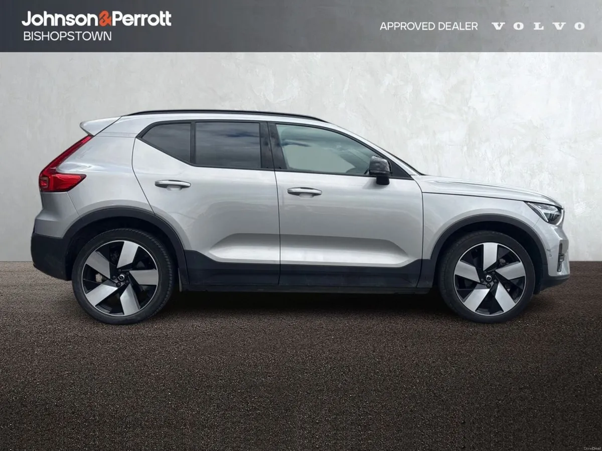 Volvo XC40 69kWh 231 bhp Ultimate  (Two Year Volvo - Image 5