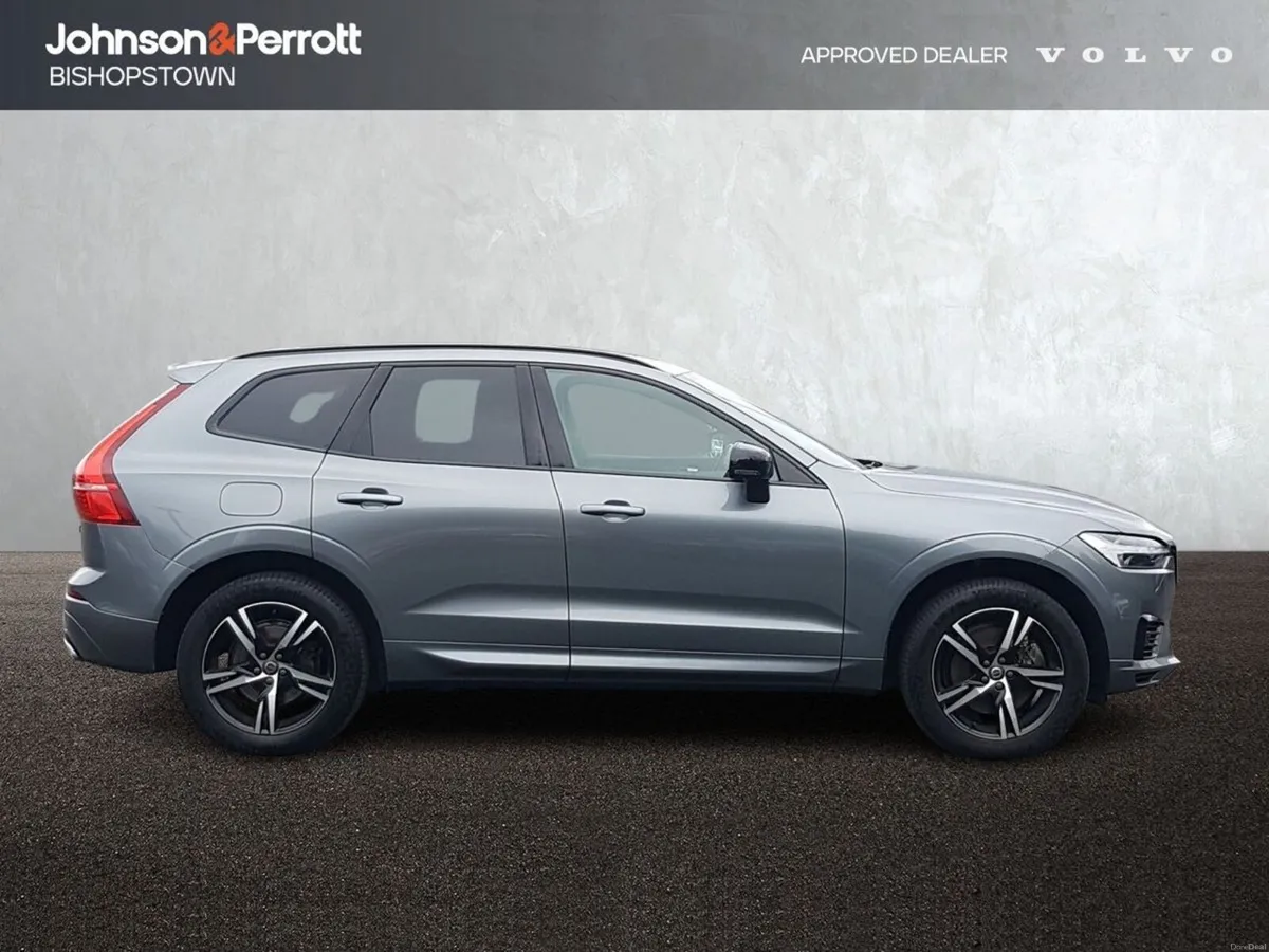 Volvo XC60 T6 340 bhp AWD PHEV R-Design - One Year - Image 5