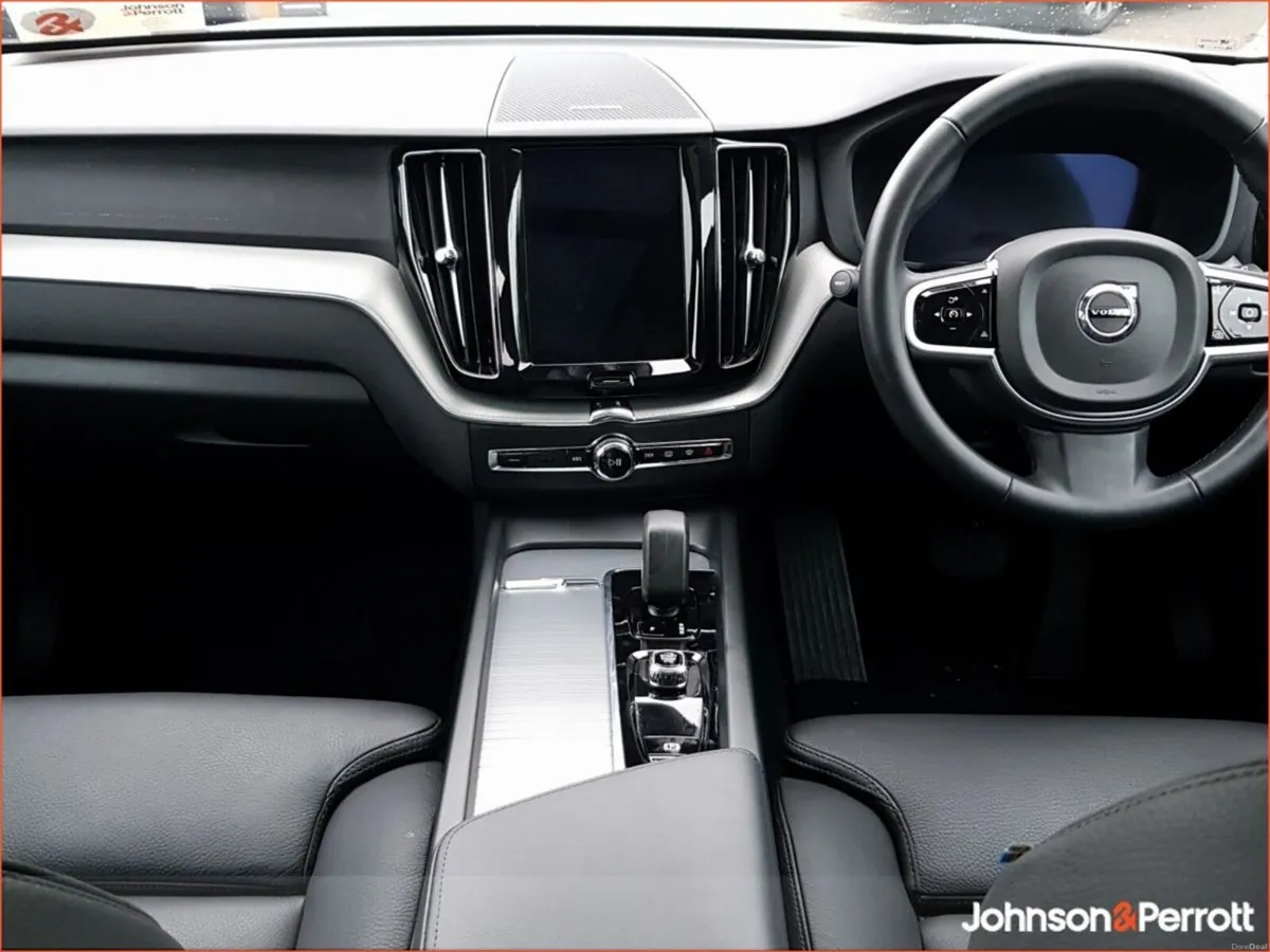 Volvo XC60 T6 350bhp AWD PHEV Plus Dark (Volvo Sel - Image 2