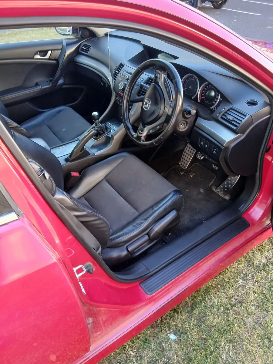 2011 Honda Accord - Image 6