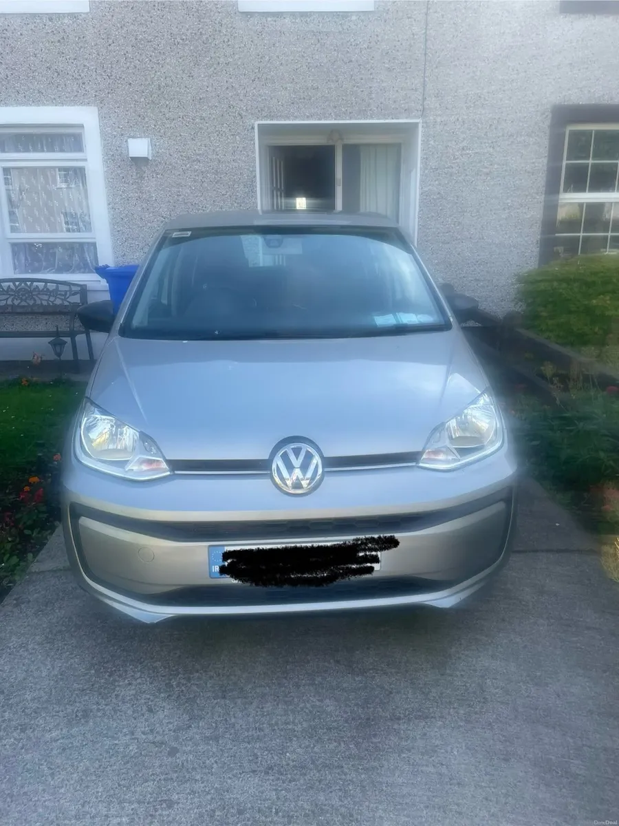 Volkswagen up! 2019 - Image 1