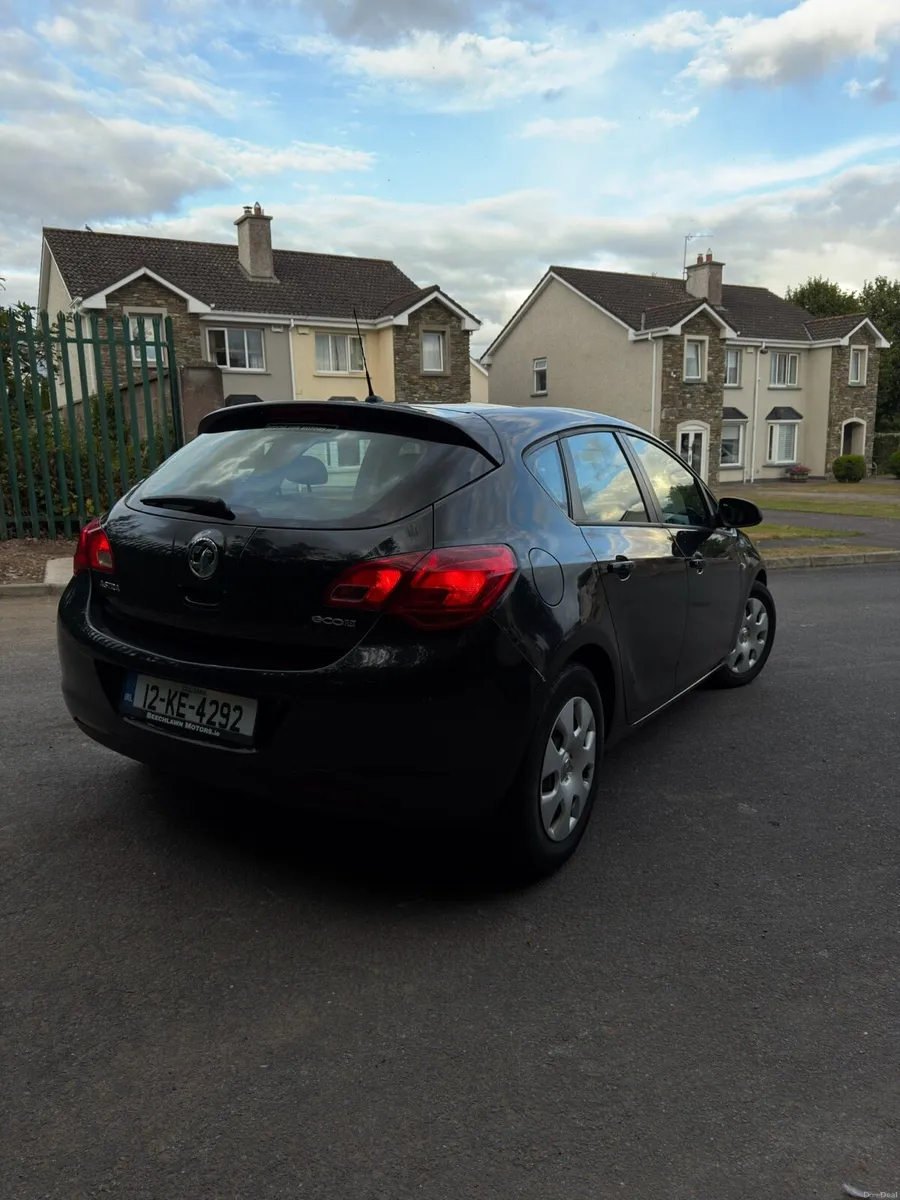Opel Astra Diesel - Image 2