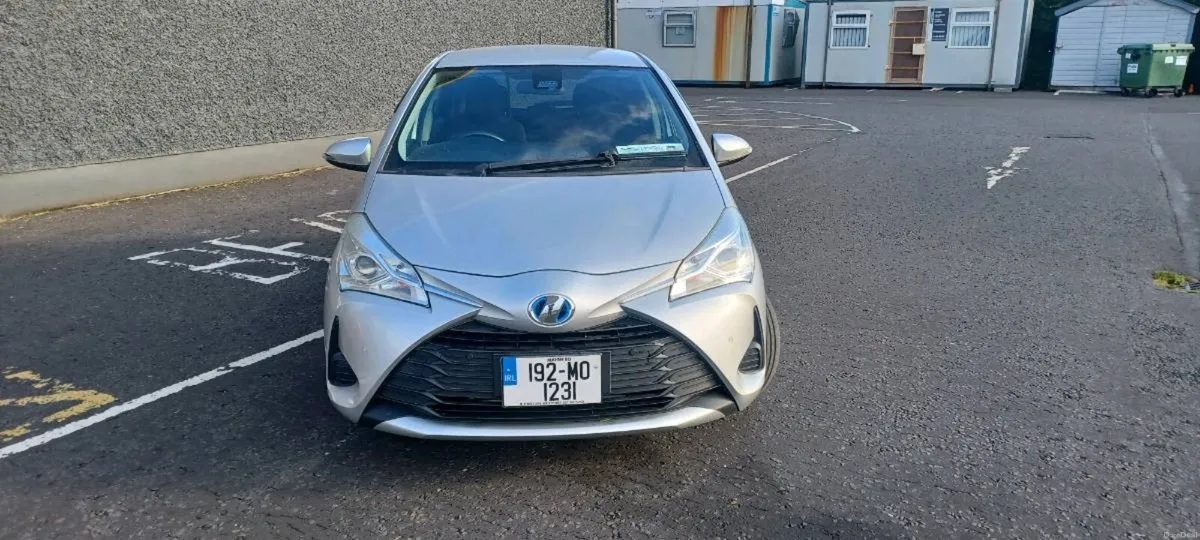 Toyota yaris Vitz - Image 5