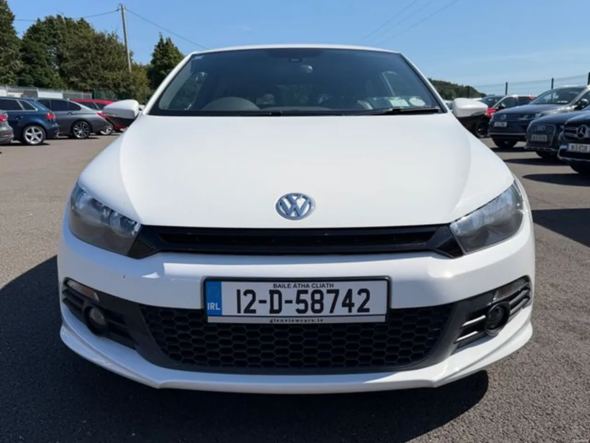Volkswagen Scirocco 2.0 TDI R-LINE - Image 2