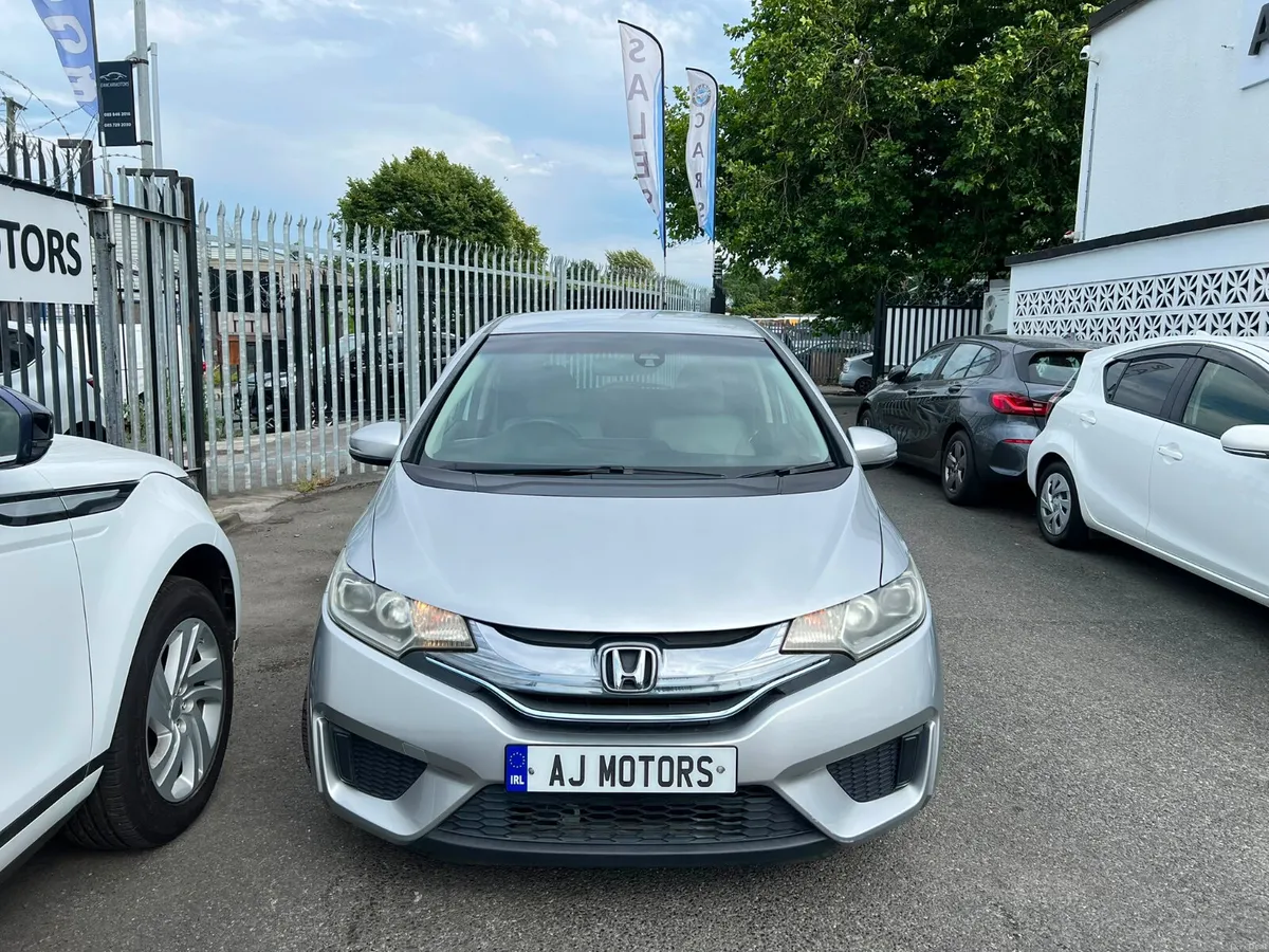 2014 HONDA FIT 1.5 HYBRID - Image 3