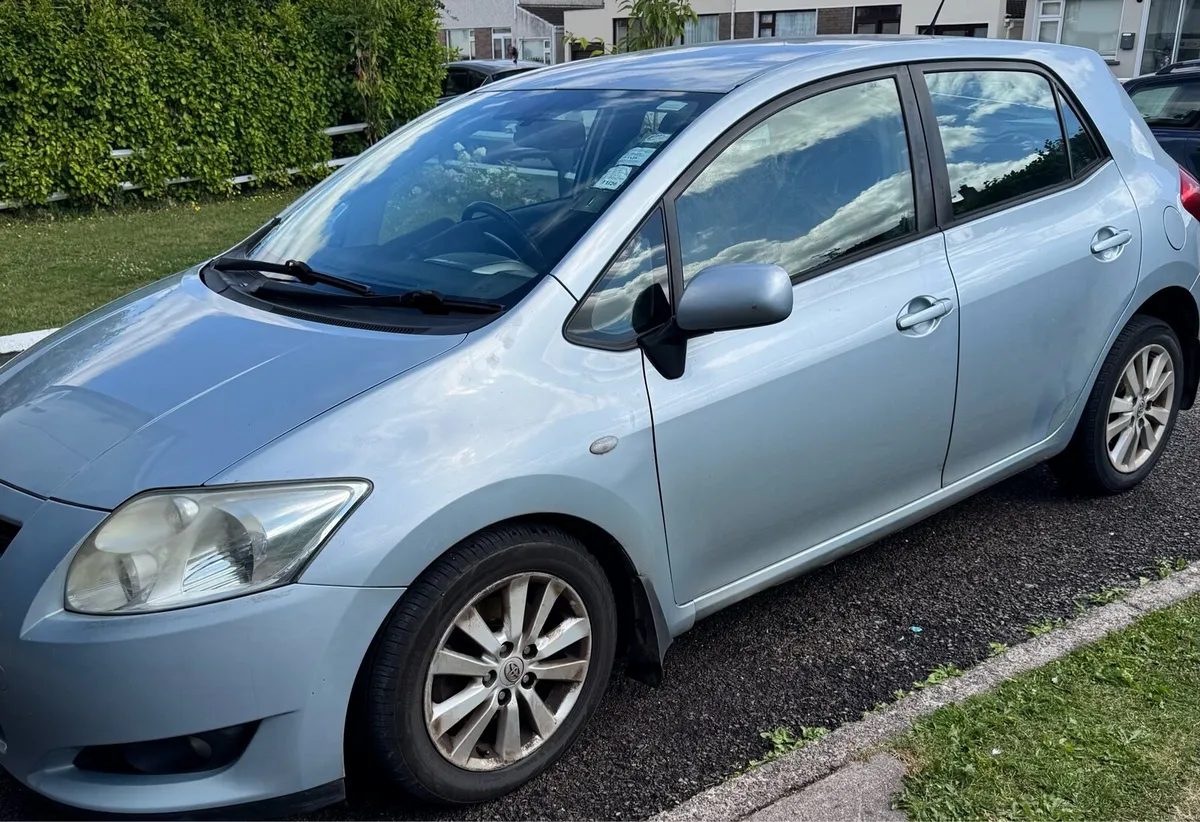 Toyota avensis - Image 2