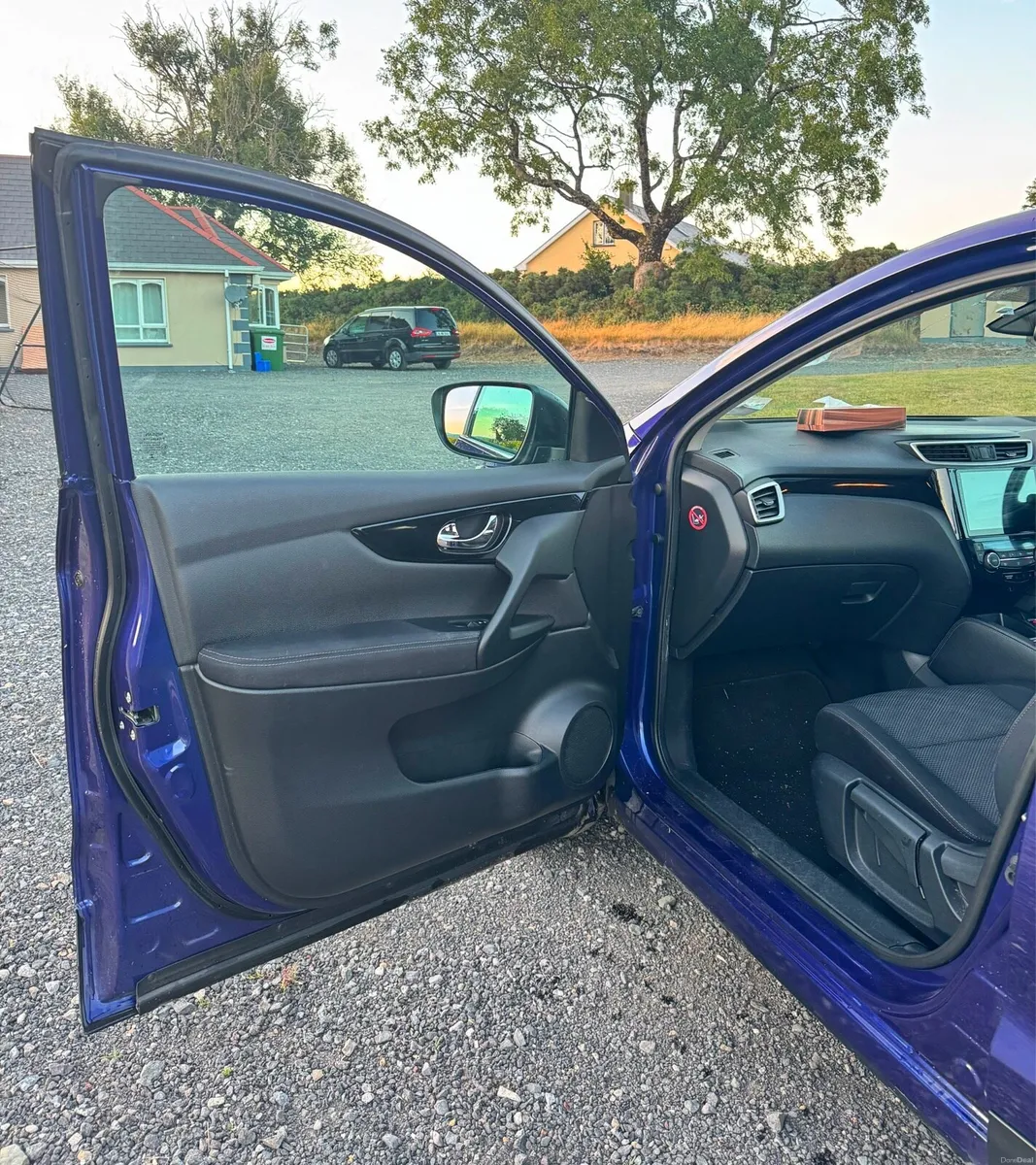2016 Nissan Qashqai Petrol 1.2L Manual - Image 6