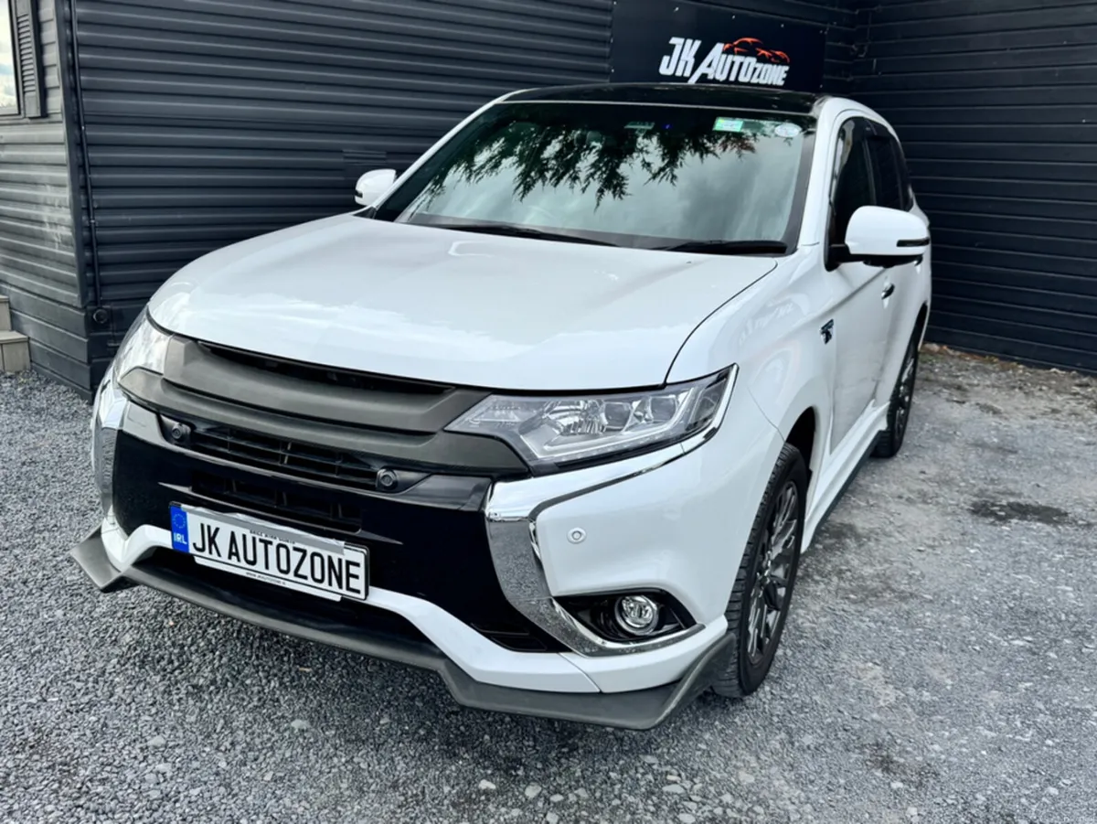 Mitsubishi Outlander 2.0 PHEV AUTO - Image 3