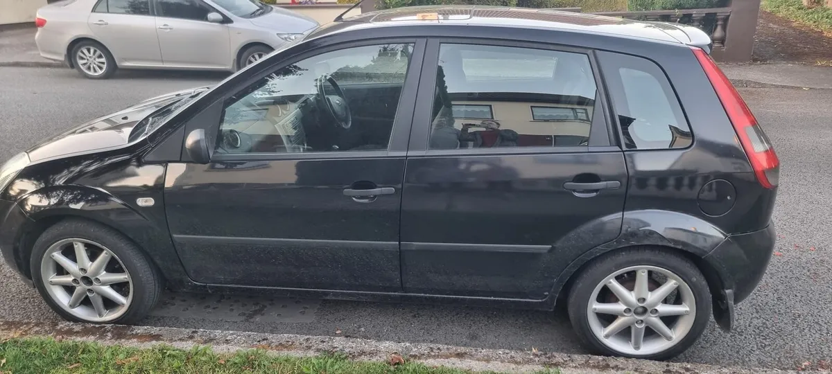 Ford Fiesta - Image 4
