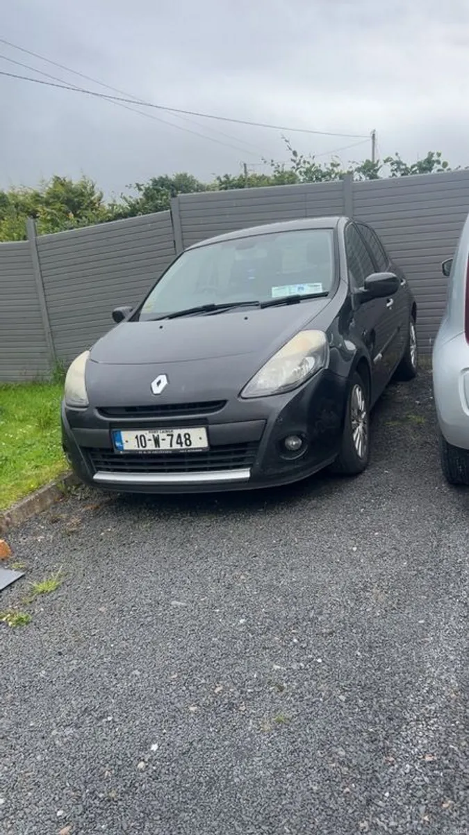 2010 Renault Clio - Image 1
