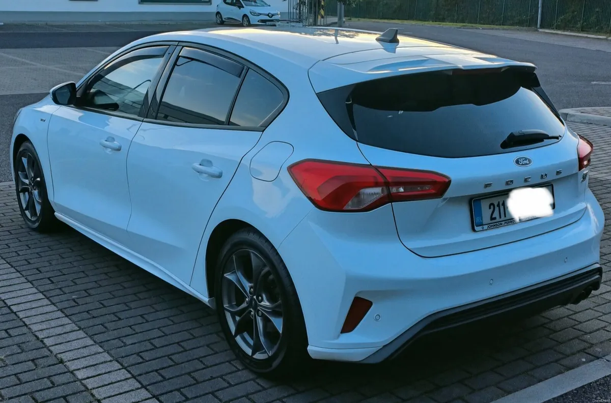Ford Focus St-Line - Image 6