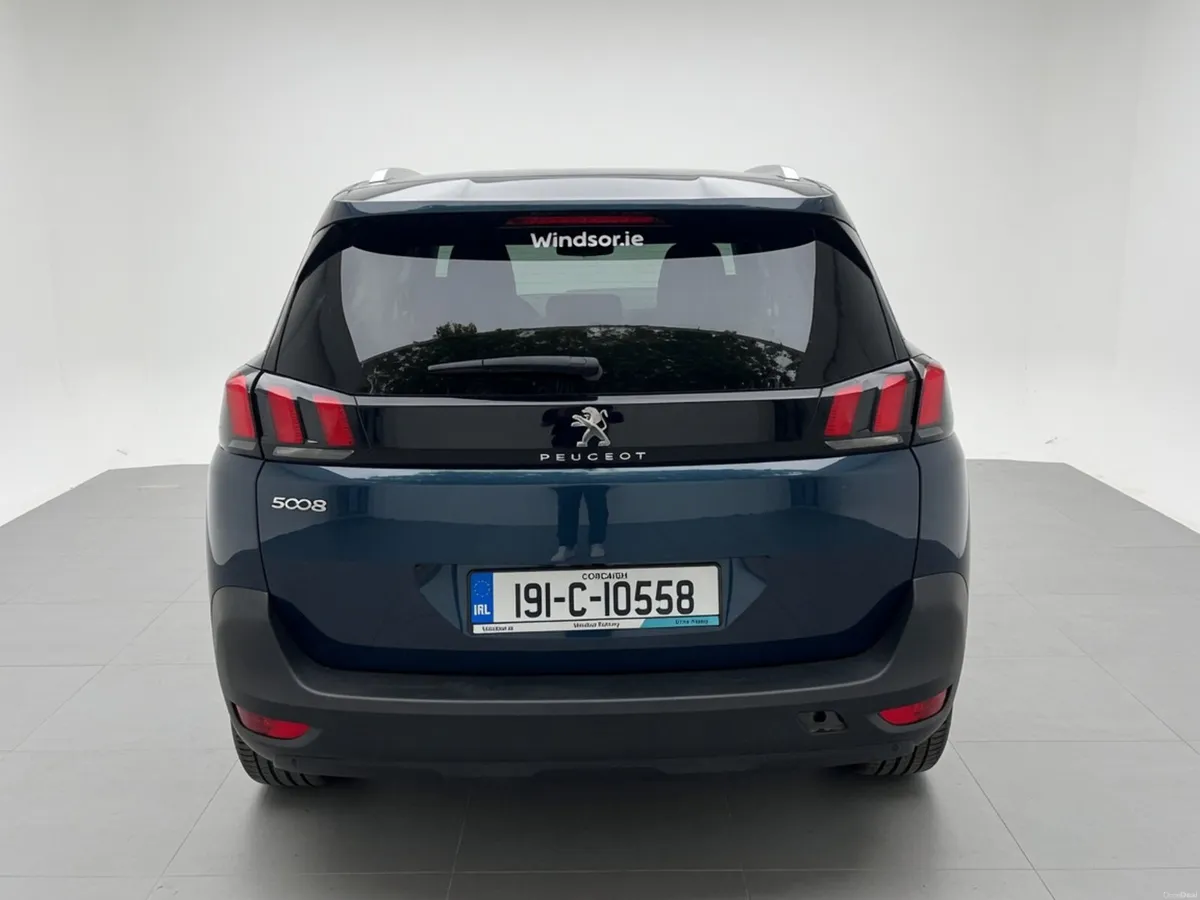 Peugeot 5008 2019 7 seater - Image 2
