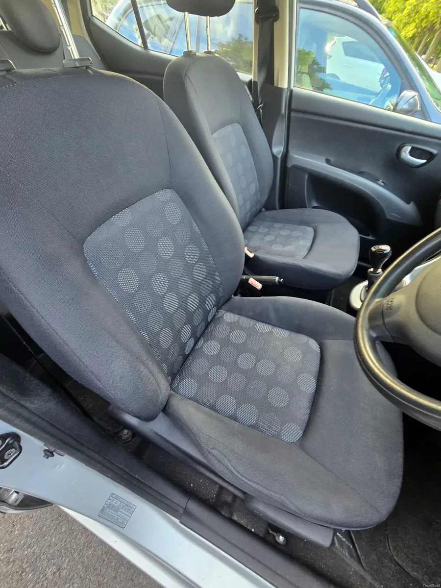 Hyundai i10 2010 - Image 5