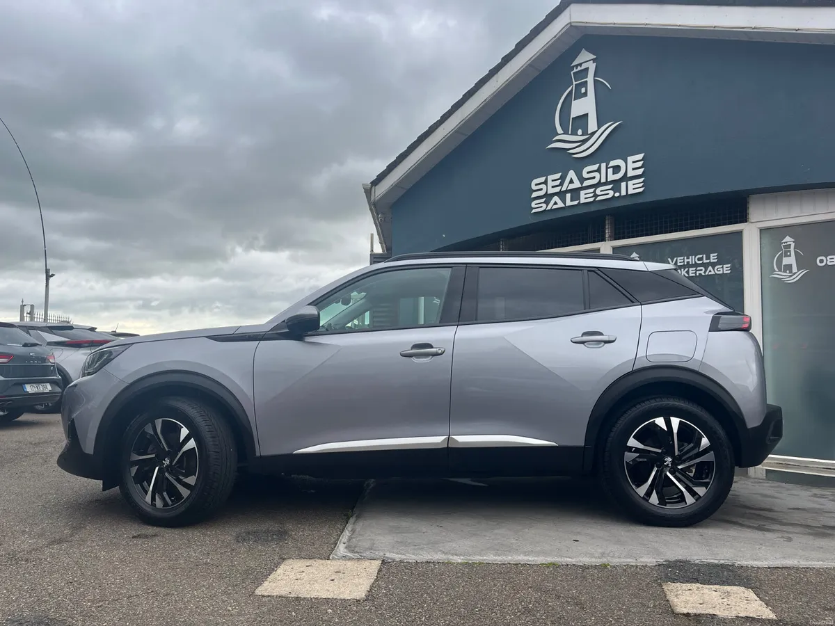 211 Peugeot E2008 GT-Line - Image 2
