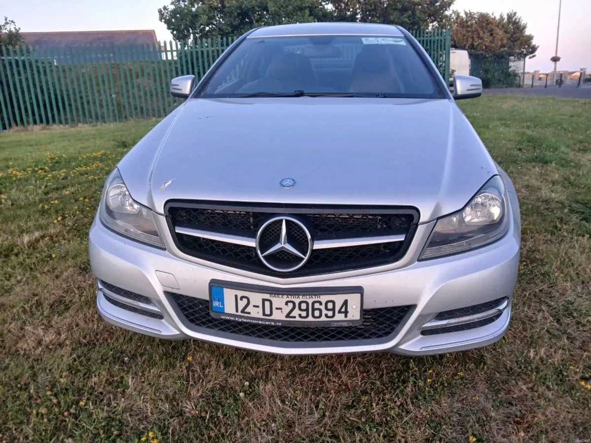 12 Merc c220 auto coupe - Image 2