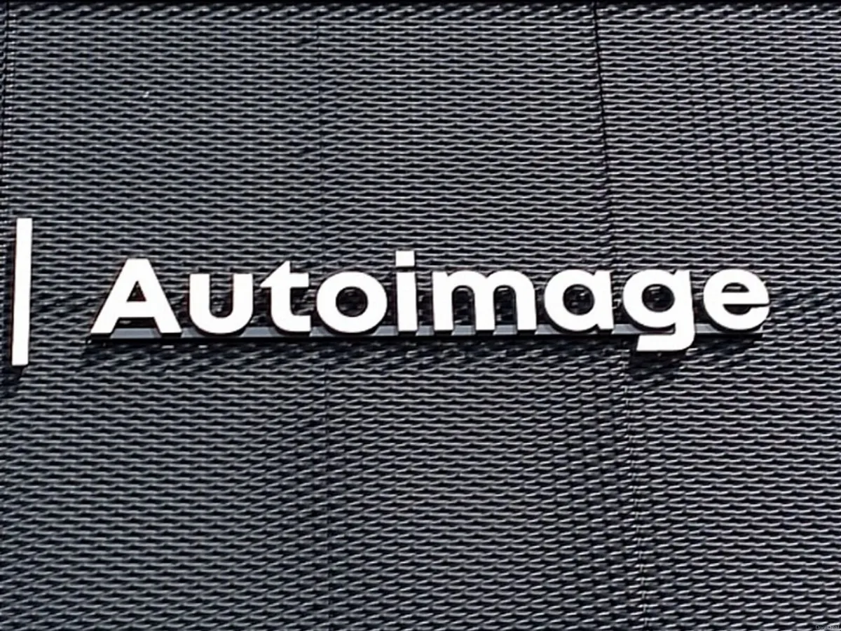 Renault Megane (Low Kms)1.3TCe 140 GPF GT LINE - Image 1