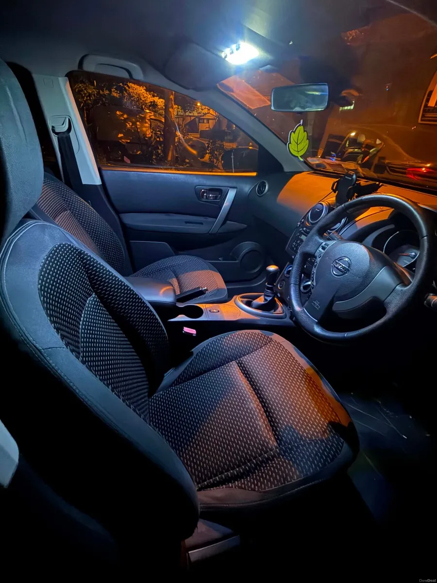 Nissan Qashqai 2009 - Image 4
