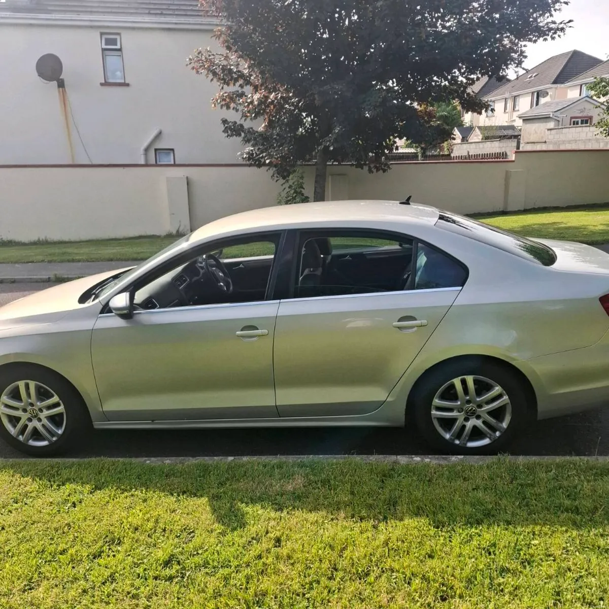 Volkswagen Jetta 1.6 Tdi - Image 5