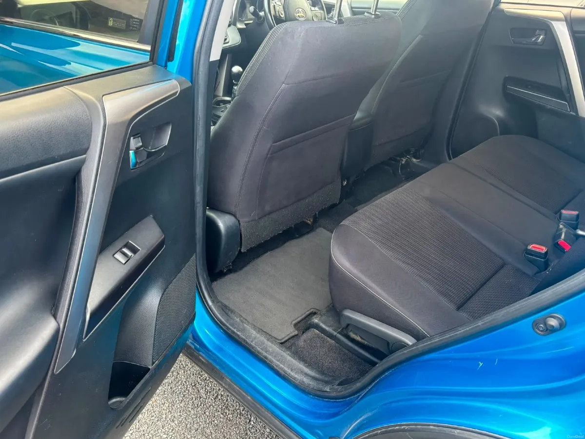 Toyota RAV4 2016 - Image 6