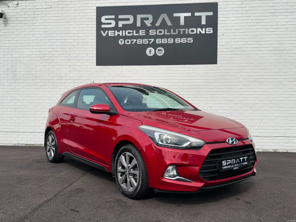 2015 HYUNDAI i20 SE **NI CAR FROM NEW** - Image 1