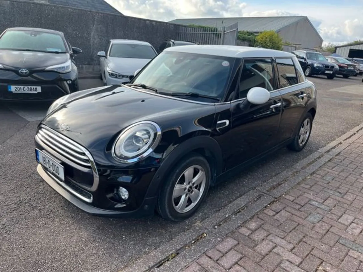 Mini Cooper 1.5 - Image 2