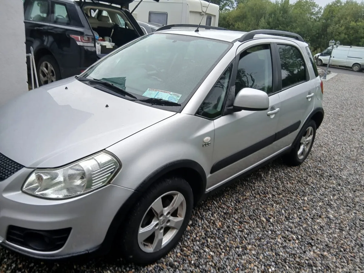 Suzuki SX4 - Image 1