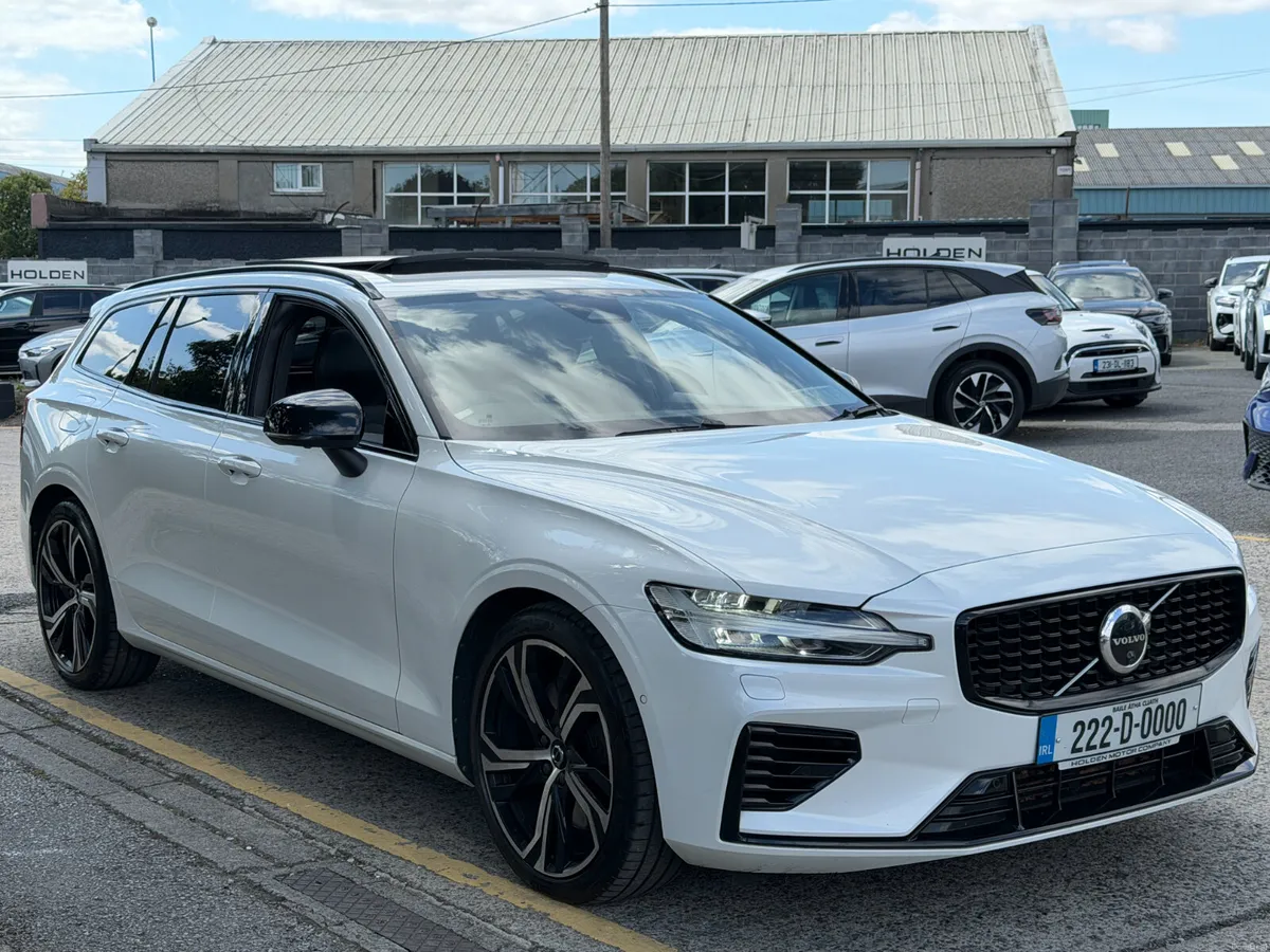 2022 Volvo V60 ULTIMATE. T6. RECHARGE. AWD - Image 3