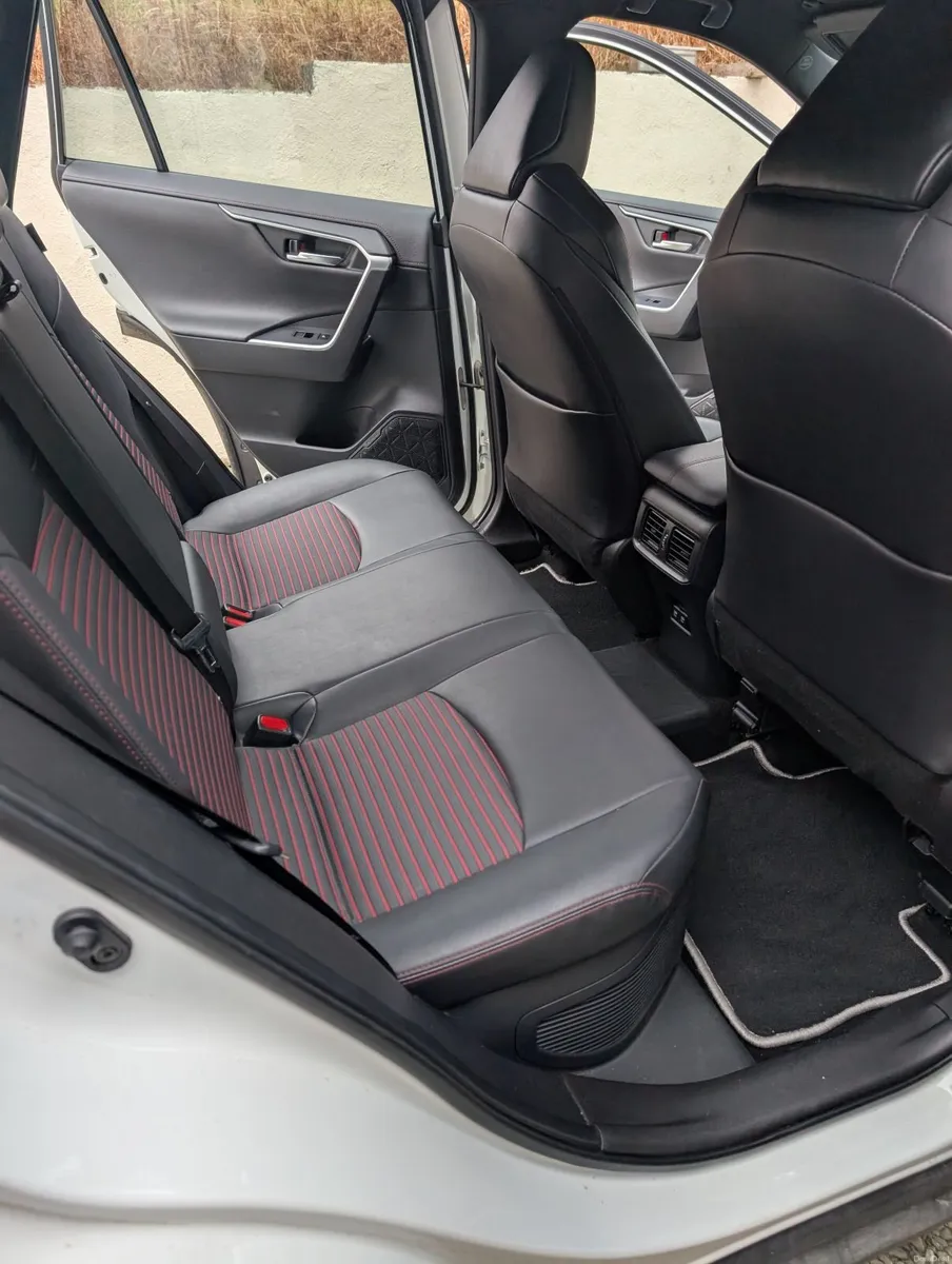 Toyota RAV4 2022 - Image 6