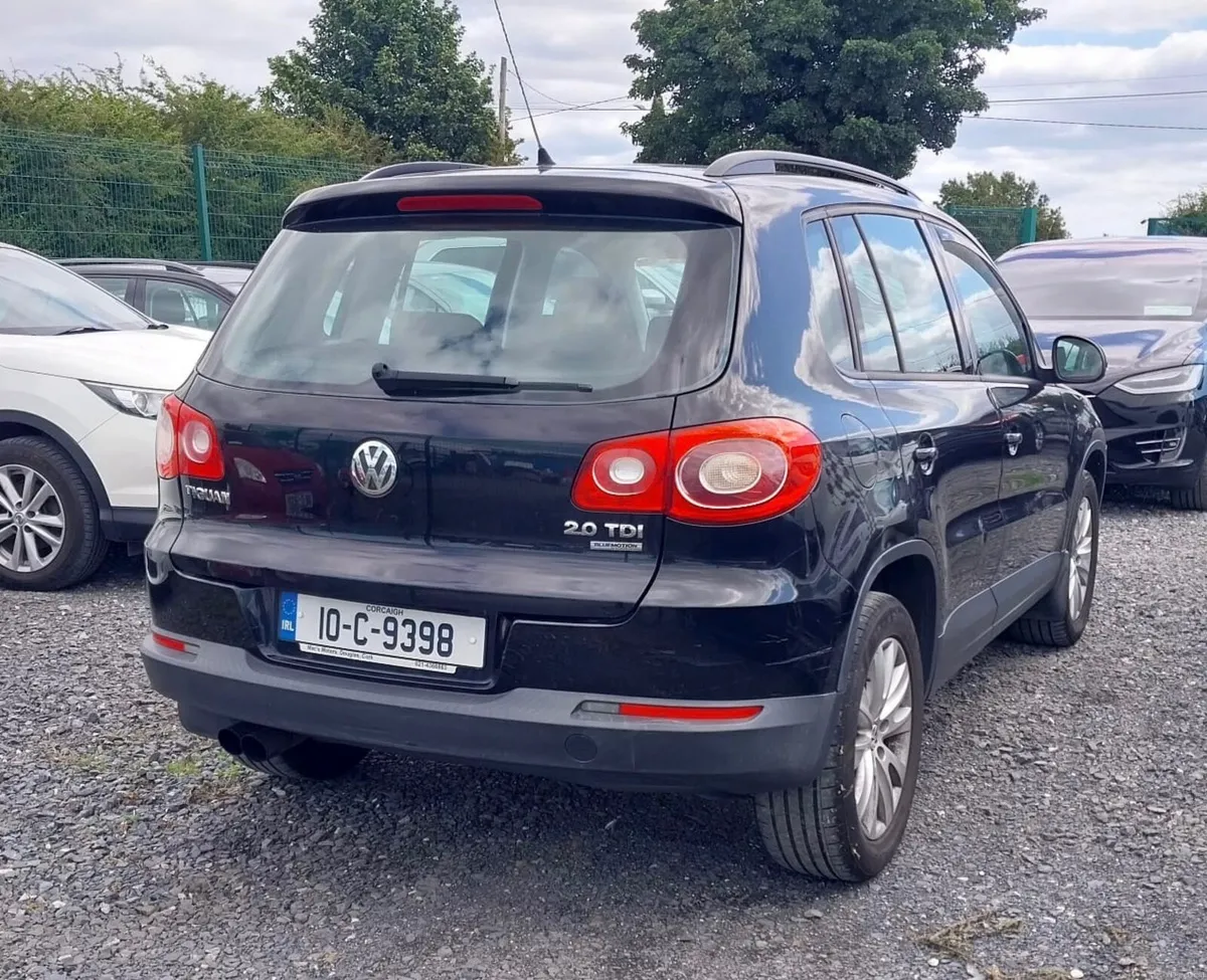 Volkswagen Tiguan 2010 - Image 4