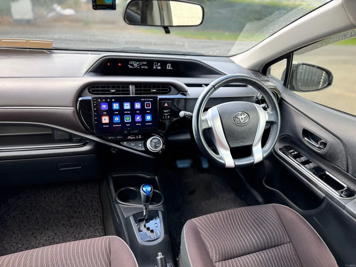 2017 TOYOTA AQUA. LOW MILEAGE. 2 YR NCT. AUTO 1.5L - Image 4
