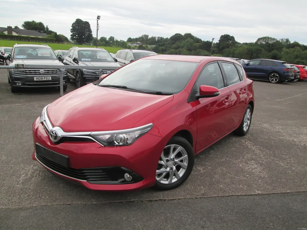 2016  TOYOTA  AURIS  1.6  D4D  5DR  ICON - Image 2