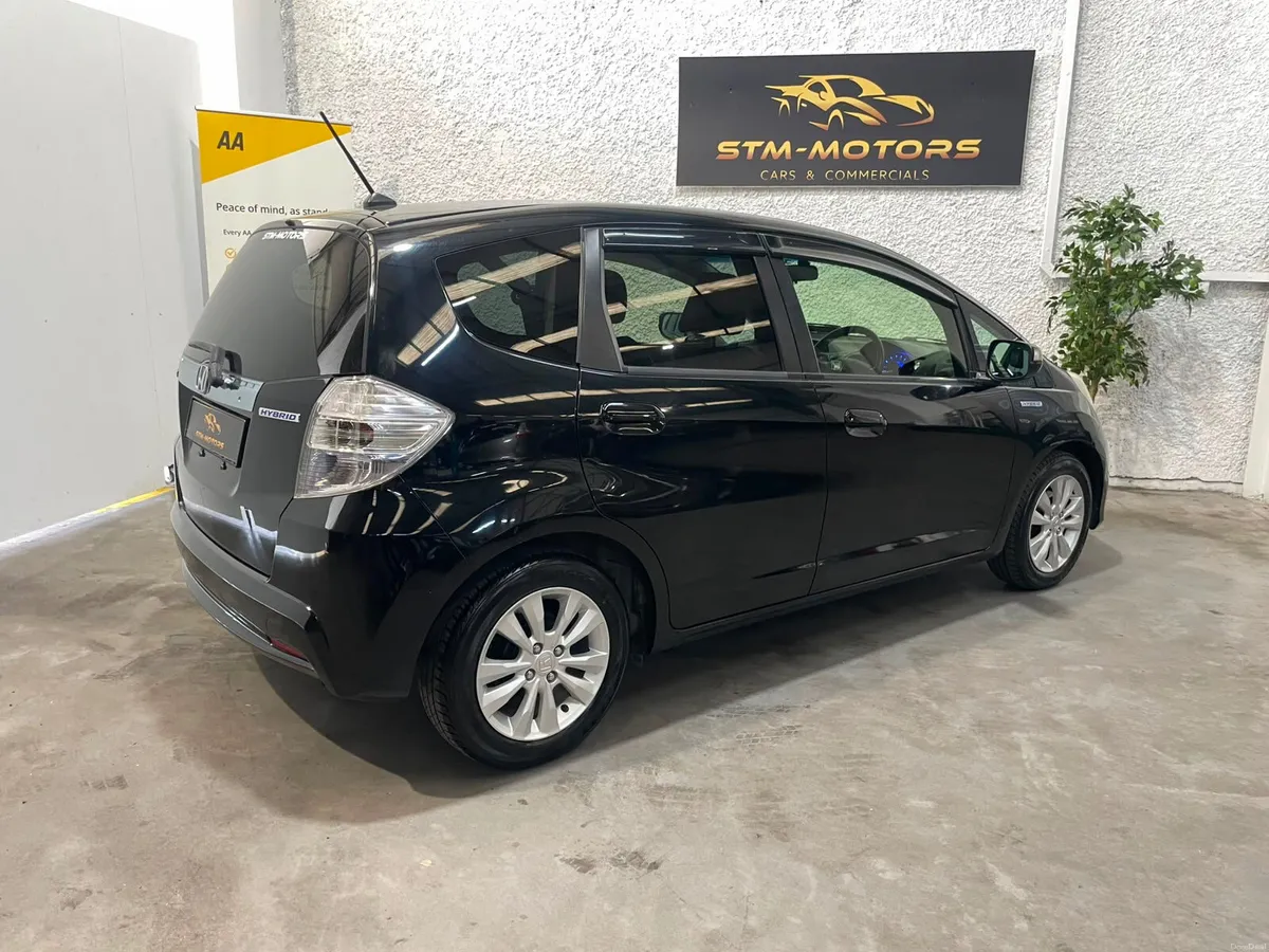Honda Fit 2013 - Image 5
