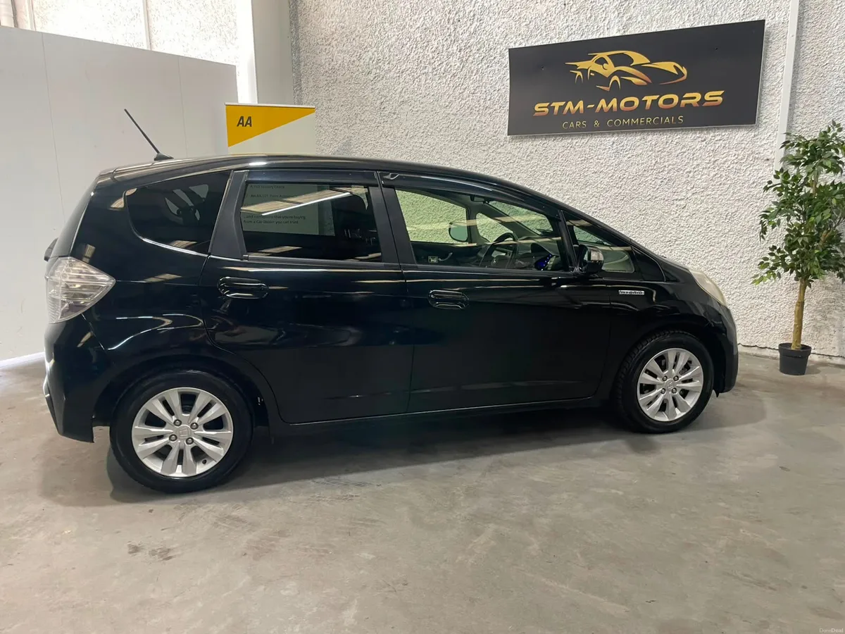 Honda Fit 2013 - Image 3
