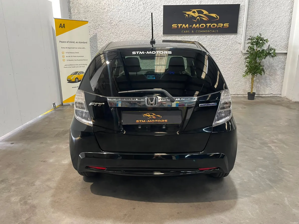 Honda Fit 2013 - Image 6