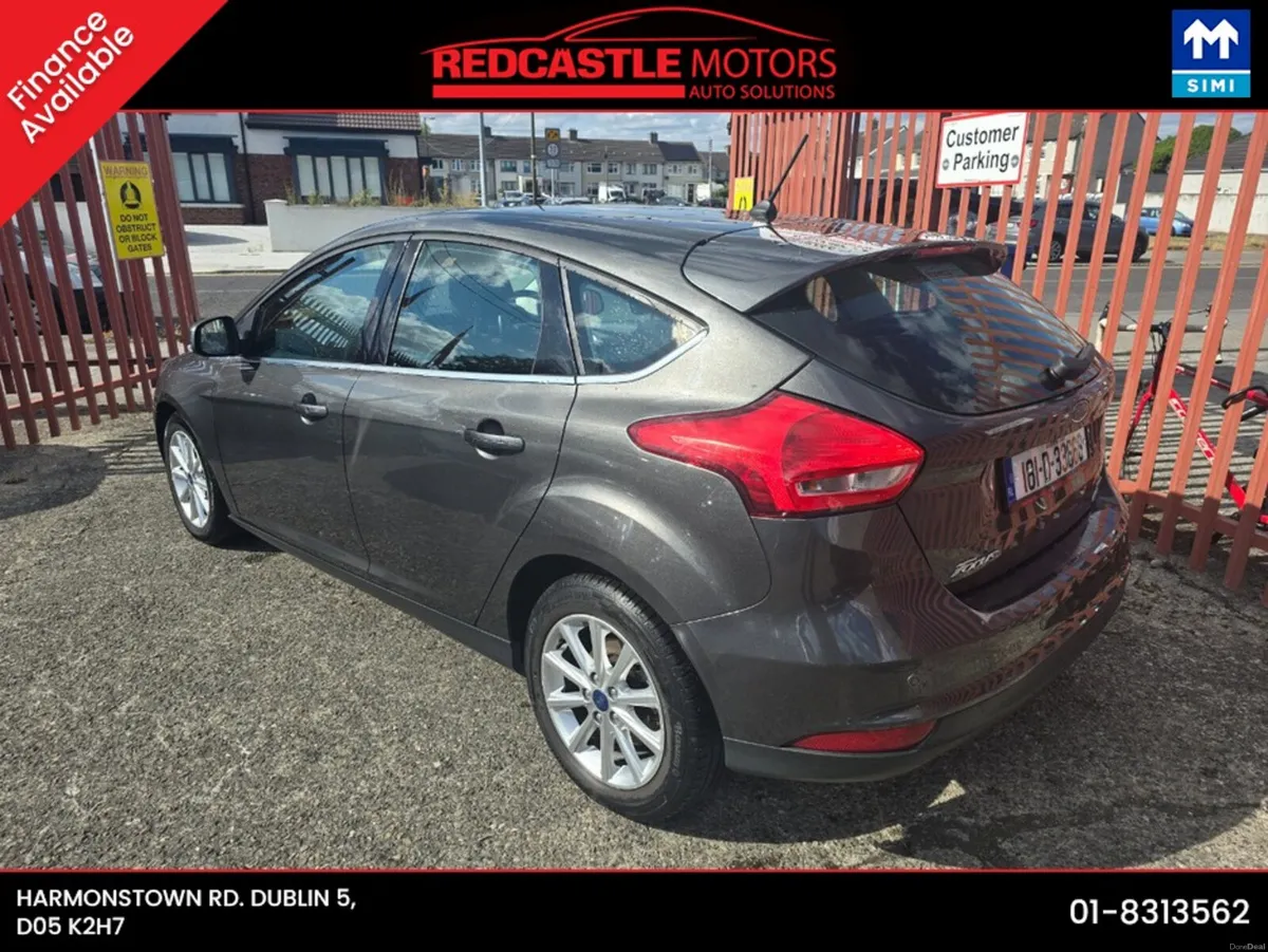 Ford Focus TITANIUM 1.0 125PS 6SPEED - Image 3