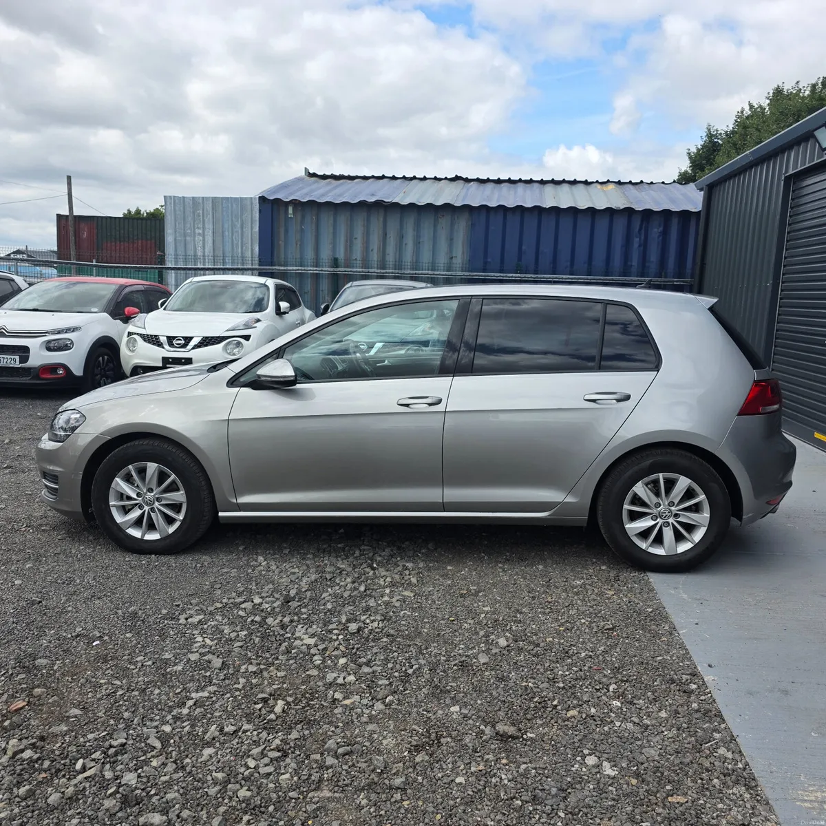 Volkswagen Golf 2016 Automatic Low Miles - Image 6
