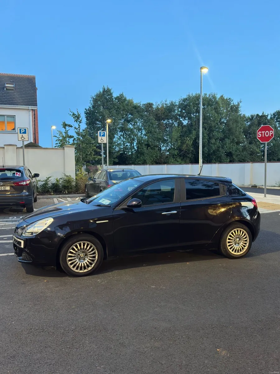 Alfa Romeo Giulietta 1.6 Diesel 2012 - Image 3