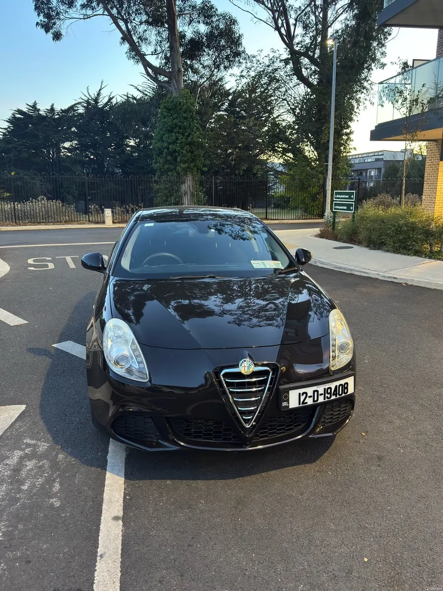 Alfa Romeo Giulietta 1.6 Diesel 2012 - Image 2