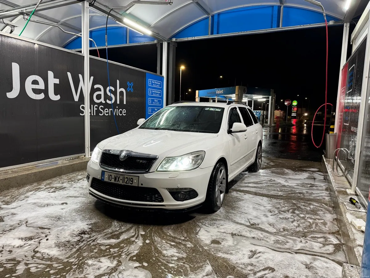 2010 Skoda Octavia Vrs - Image 1