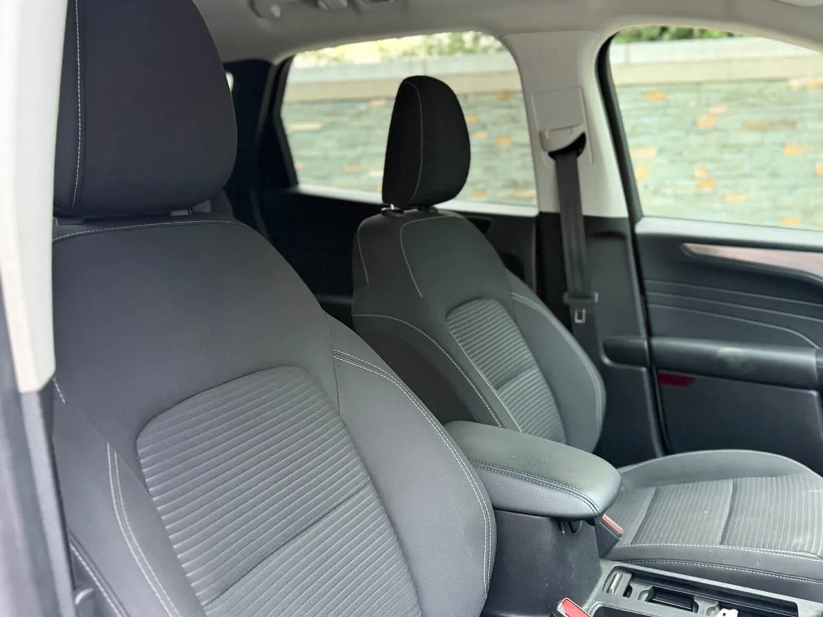 Ford Kuga 2021 titanium 1.5 tdci - Image 6