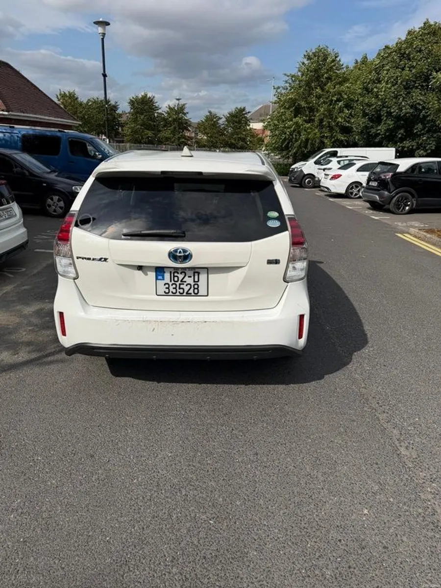 2016 Toyota Prius - Image 2