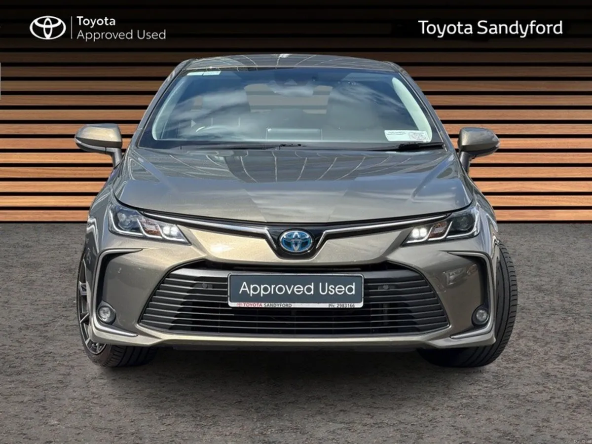 Toyota Corolla TOP SPEC SOL AUTO SALOON // PART LE - Image 5
