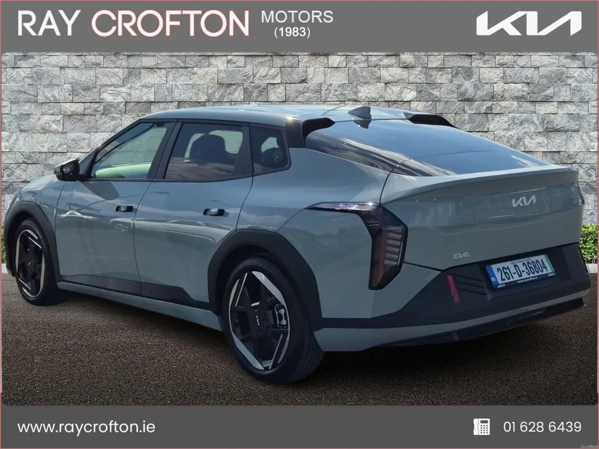 Kia EV4 Fastback Earth 2 - Long Range - Image 3