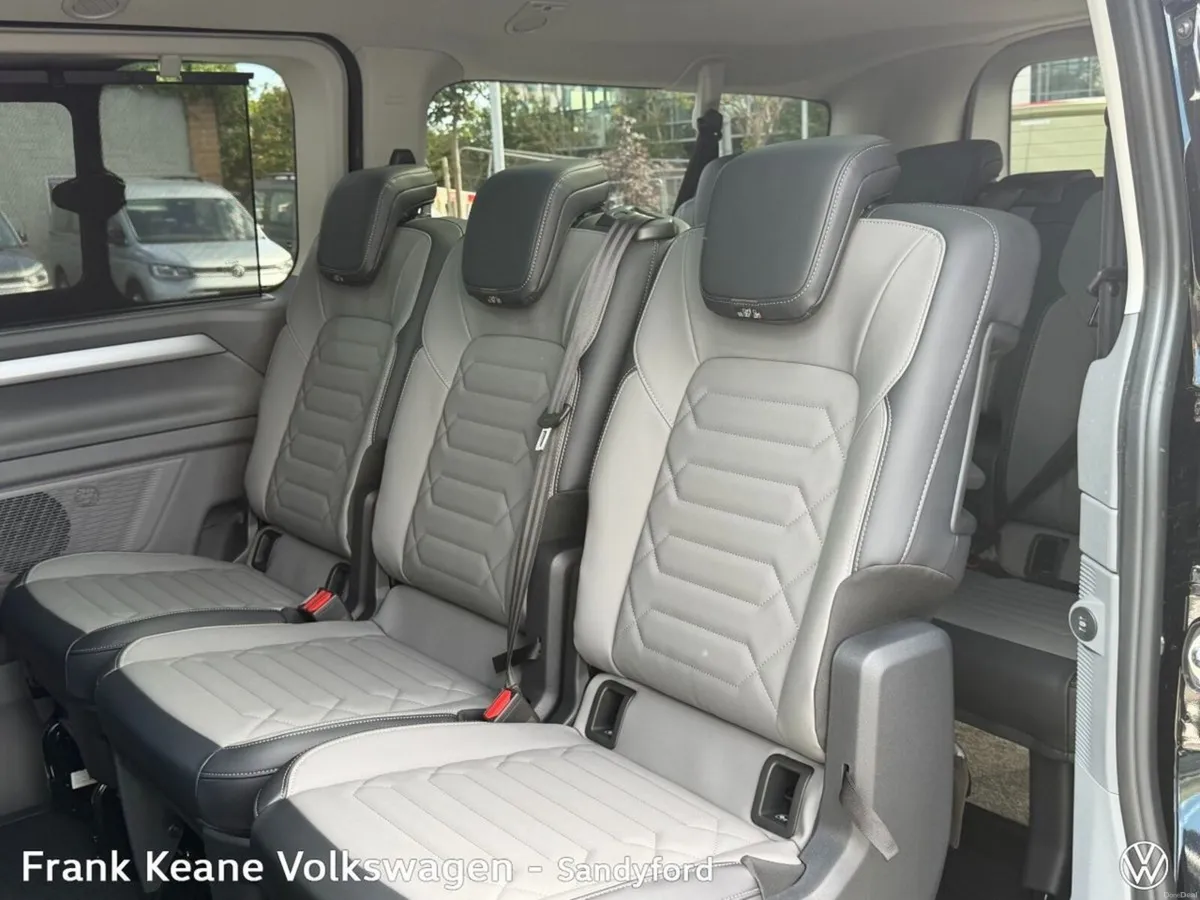 Volkswagen Caravelle STYLE AUTO PLUG-IN HYRBID *17 - Image 4