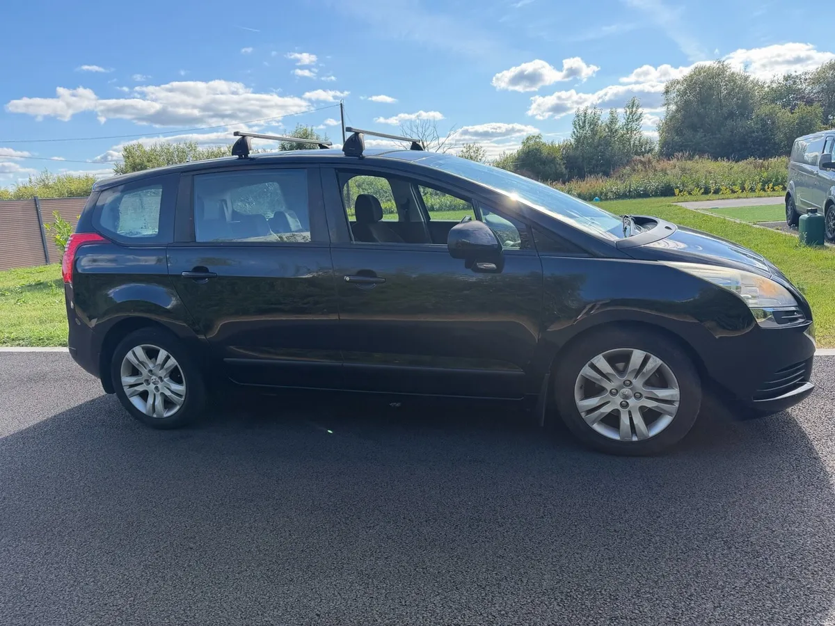 Peugeot 5008 2012 1.6hdi 7 Seater - Image 2