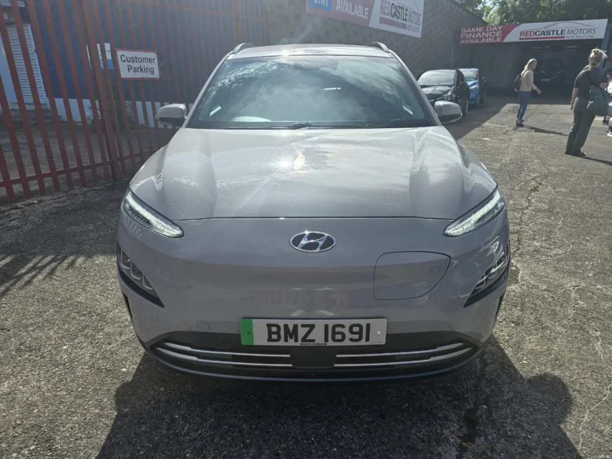 Hyundai KONA PREMIUM EV 64kw - Image 2