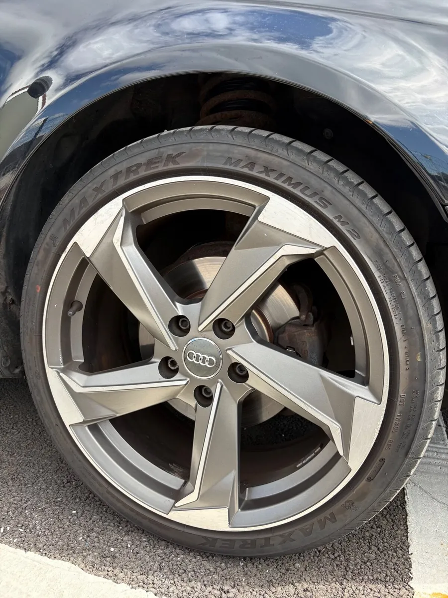 Audi A3 2010 - Image 2
