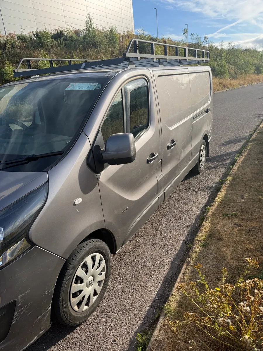 Opel Vivario Van - Image 2